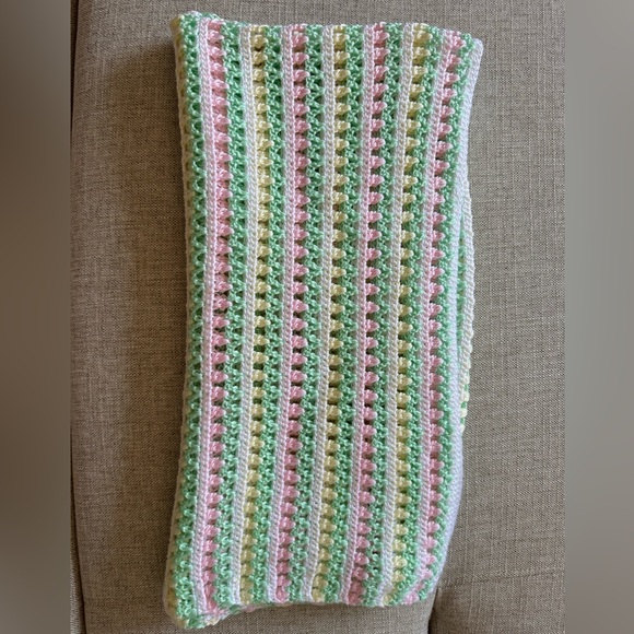 Knitted baby’s blanket - Picture 3 of 5